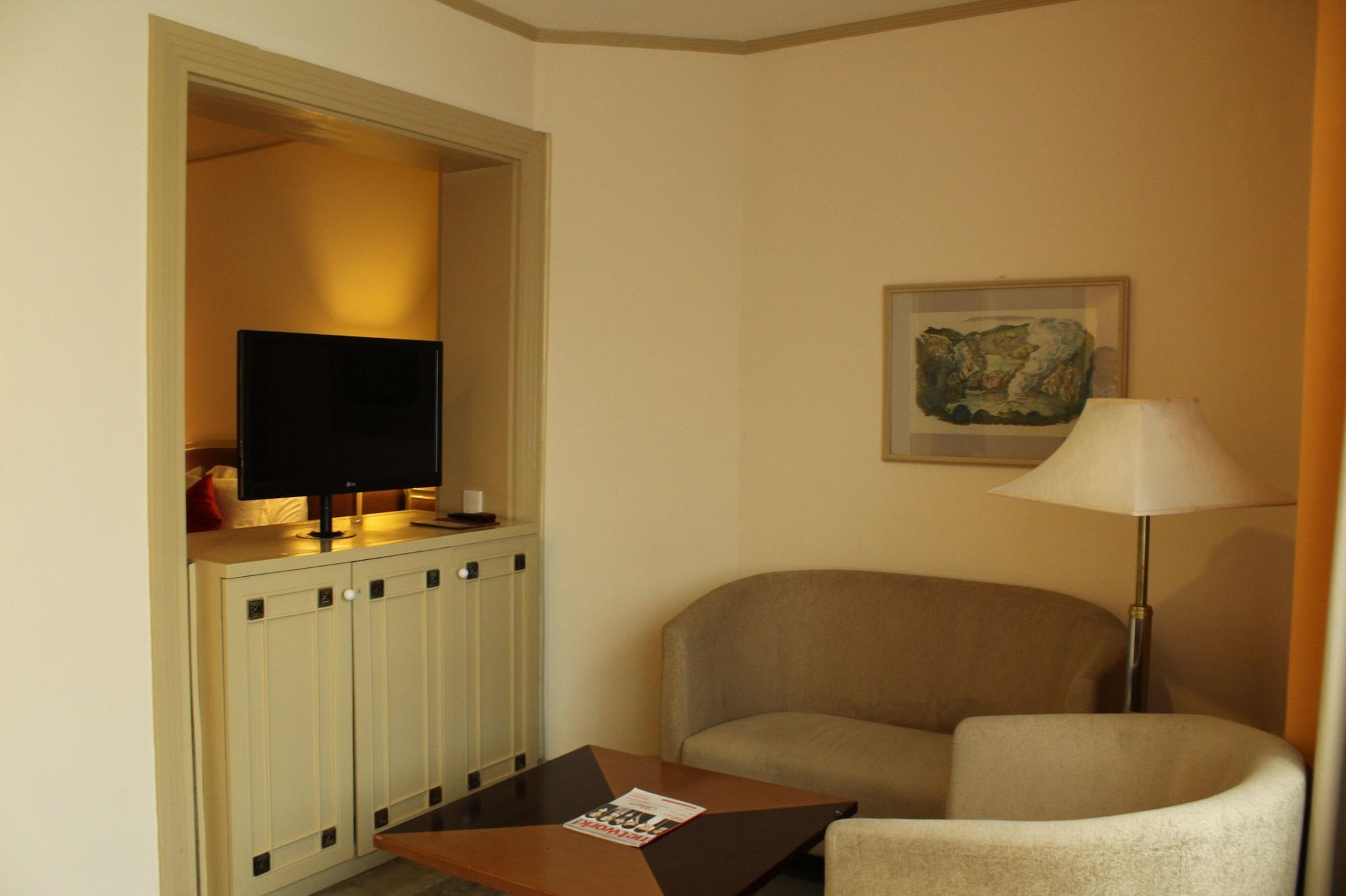 Grand Preanger Hotel 5*