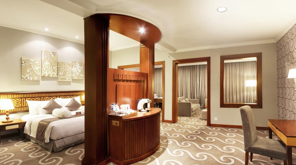 Hotel Grand Preanger 5*